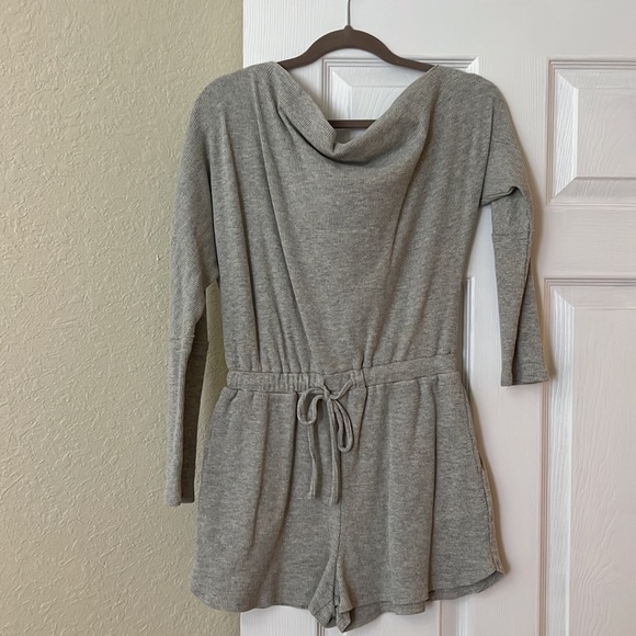 Le Lis Pants - Le Lis Grey Waffle Terrycloth Romper